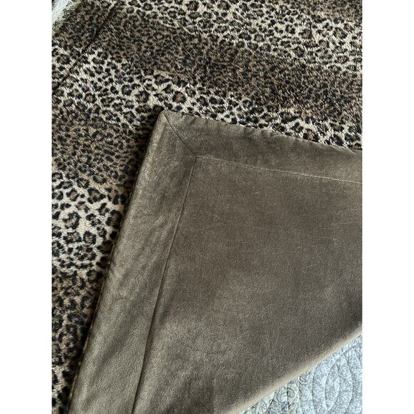 Magaschoni Faux Fur Throw Blanket Brown Tan Leopard Cheetah Thick Plush Jaguar - Picture 11 of 13
